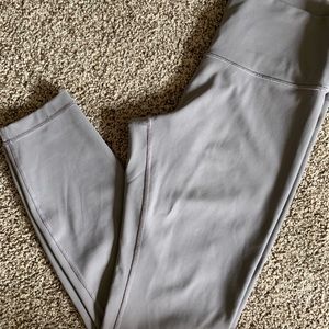 Lululemon wunder under